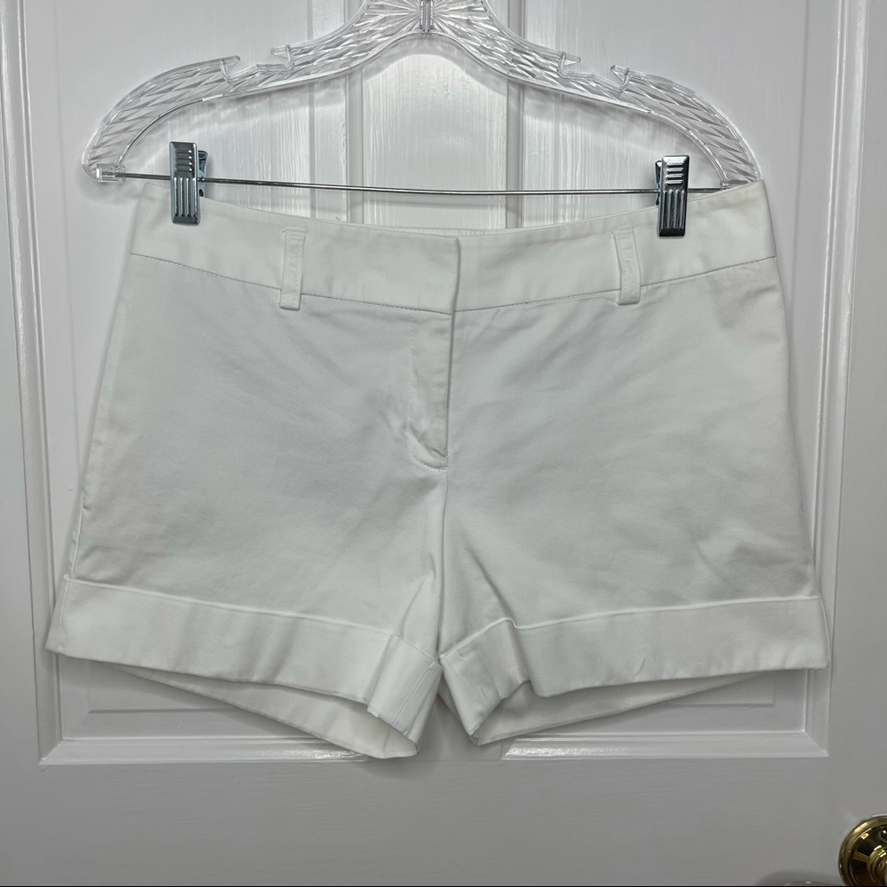 Express Mid Rise White Short Shorts Size 4